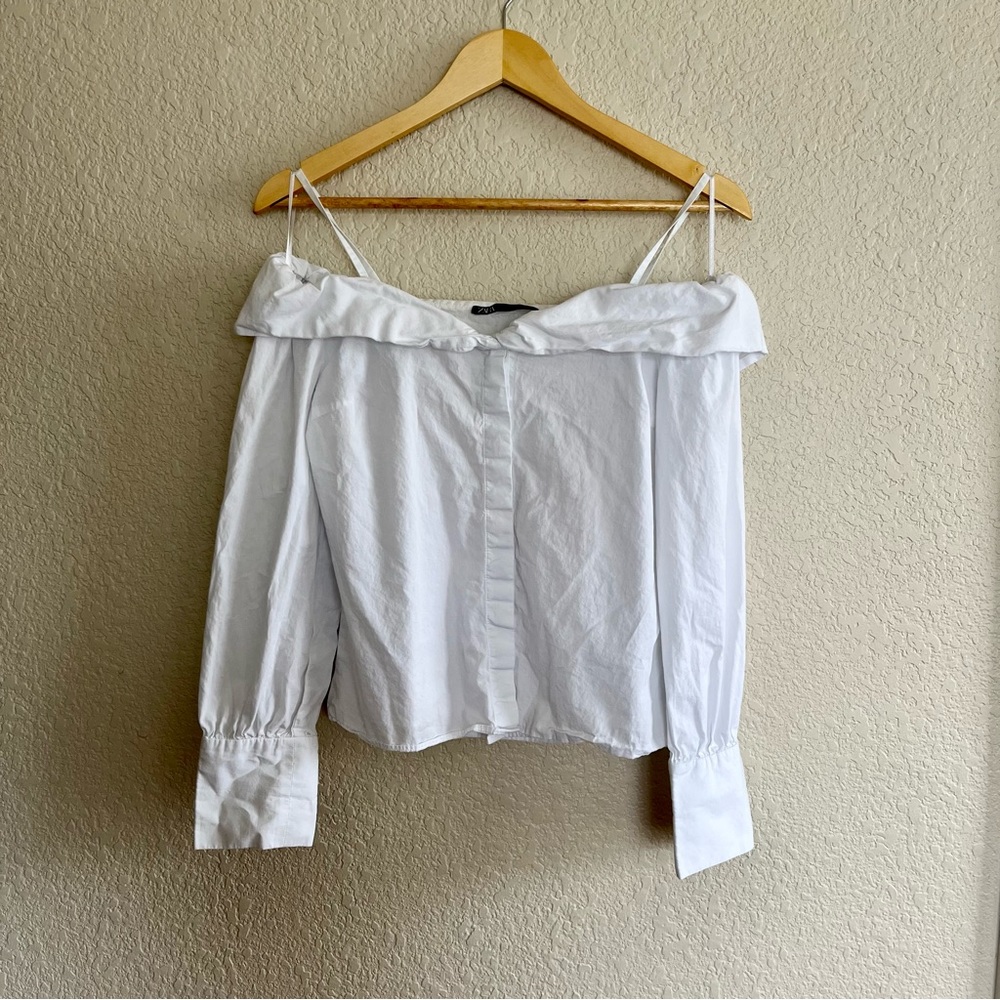 Off the shoulder Zara White Button Down